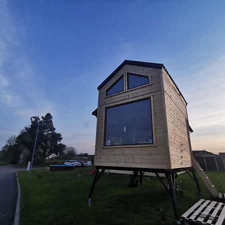 Střítež Treehome Tinyhouse المظهر الخارجي الصورة